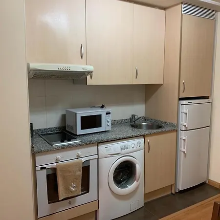 Mota-2 Huca-los Prados; Parking Y Wifi Gratis Oviédo