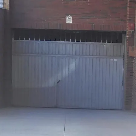 Mota-2 Huca-los Prados; Parking Y Wifi Gratis Oviédo