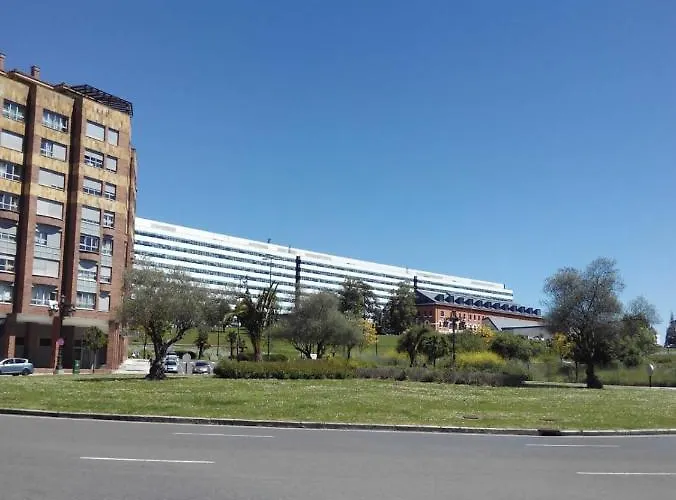 Mota-2 Huca-los Prados; Parking Y Wifi Gratis Oviédo